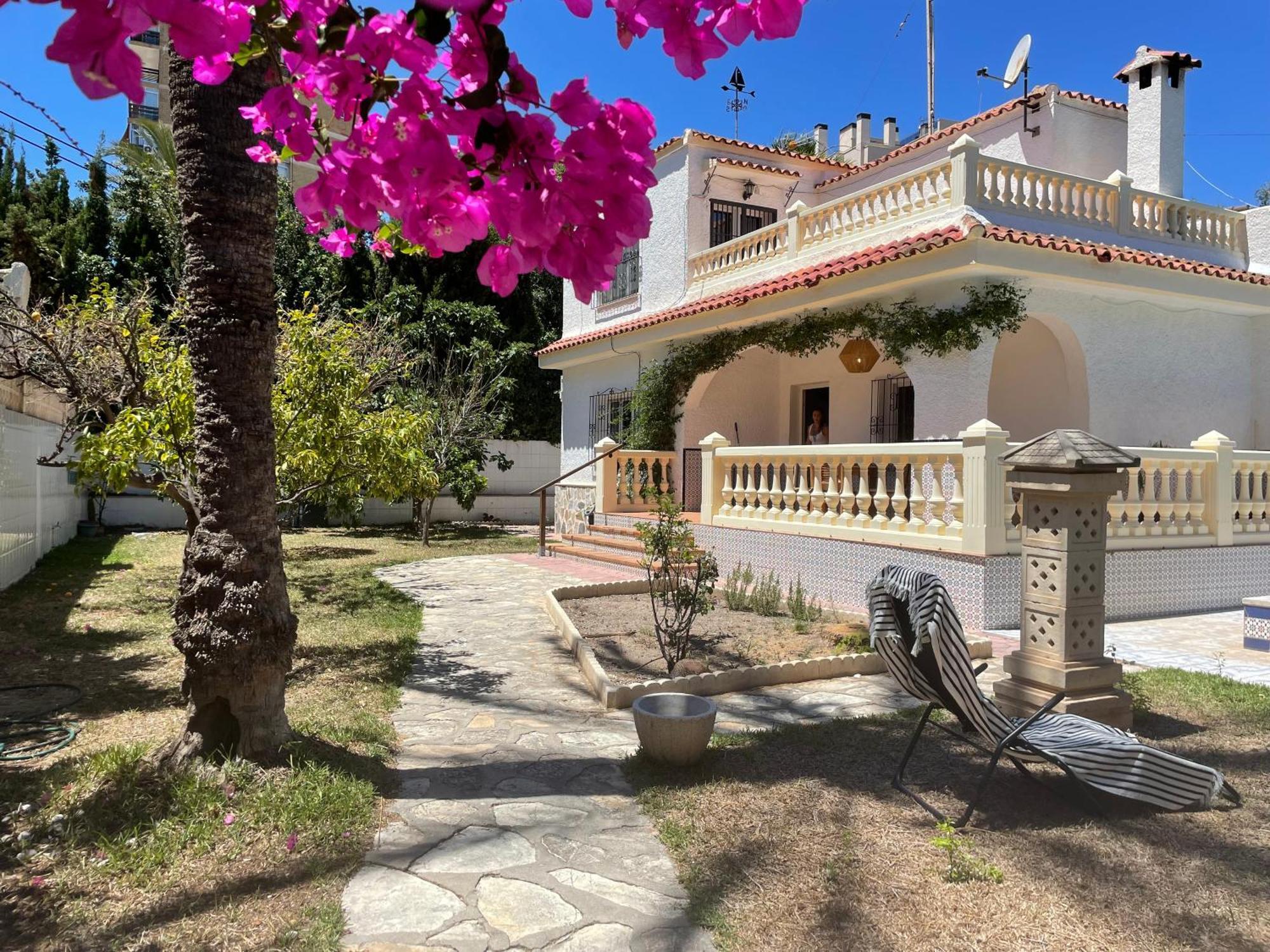 Villa Con Piscina A 5 Min A Pie De La Playa Y Pau5 El Campello Esterno foto
